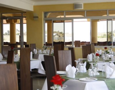 Gray’s Oak Hotel
